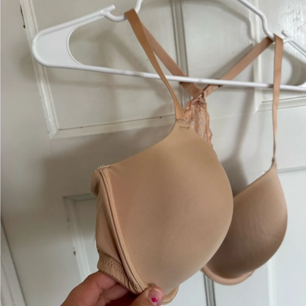 Wacoal Lace Impression Contour‎ Bra size 36D